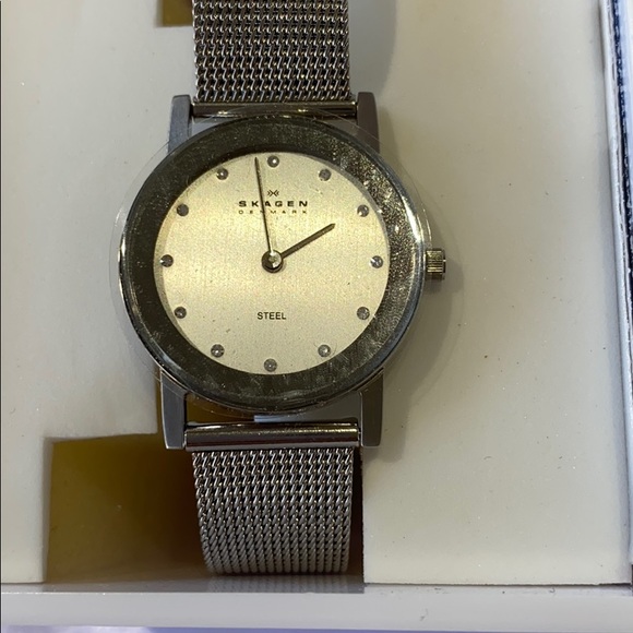 Skagen wrist watch - Picture 2 of 7